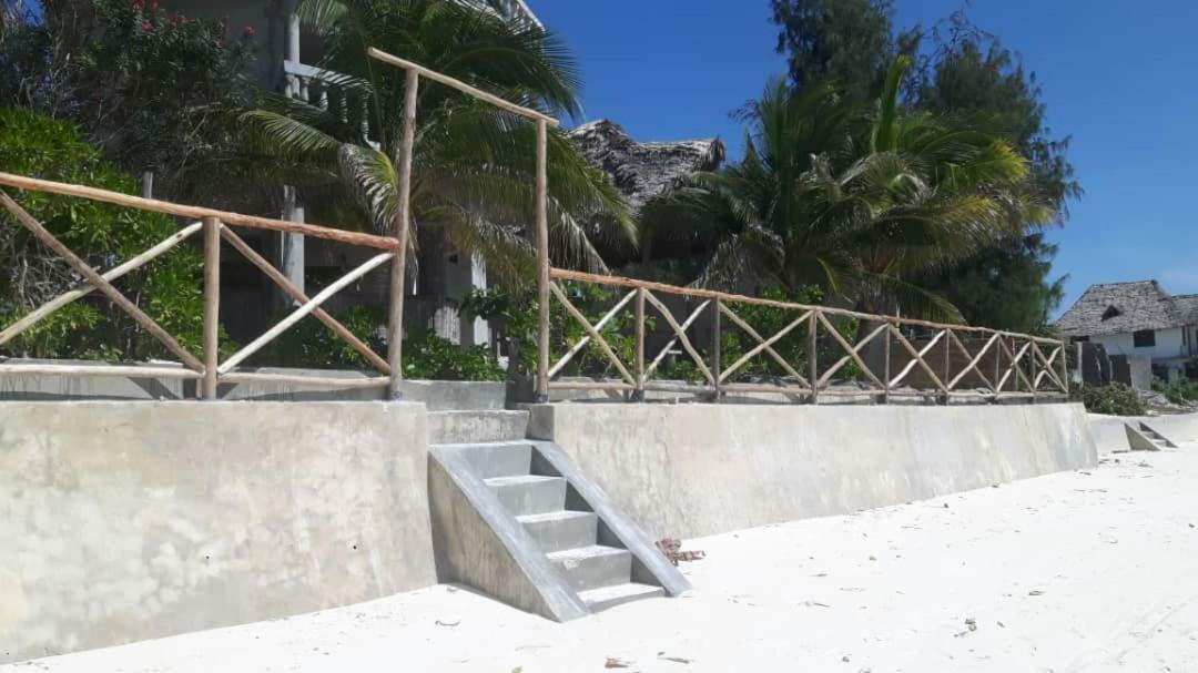 Villa Mina Beachhouse ジャンビアニ エクステリア 写真