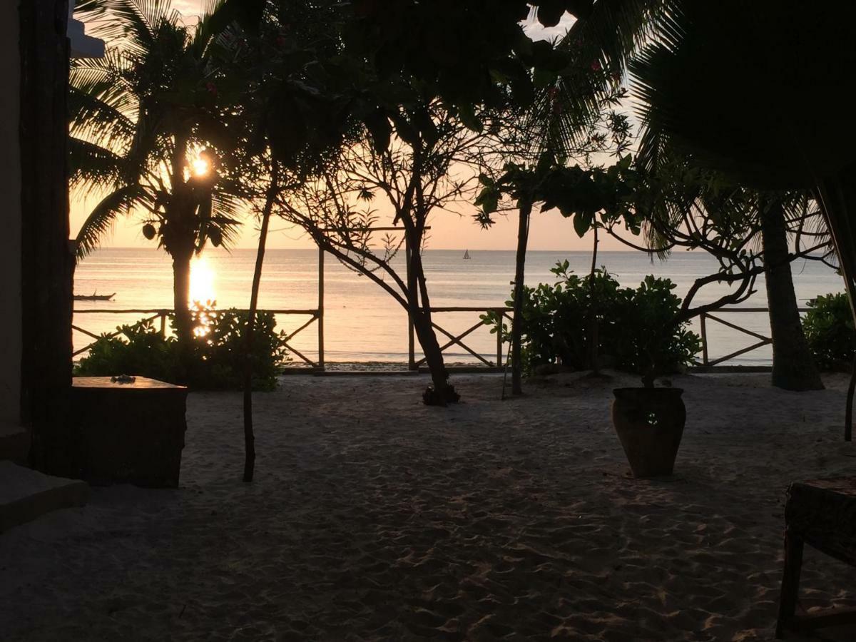 Villa Mina Beachhouse ジャンビアニ エクステリア 写真